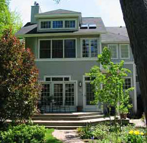 Otte rear view exterior
